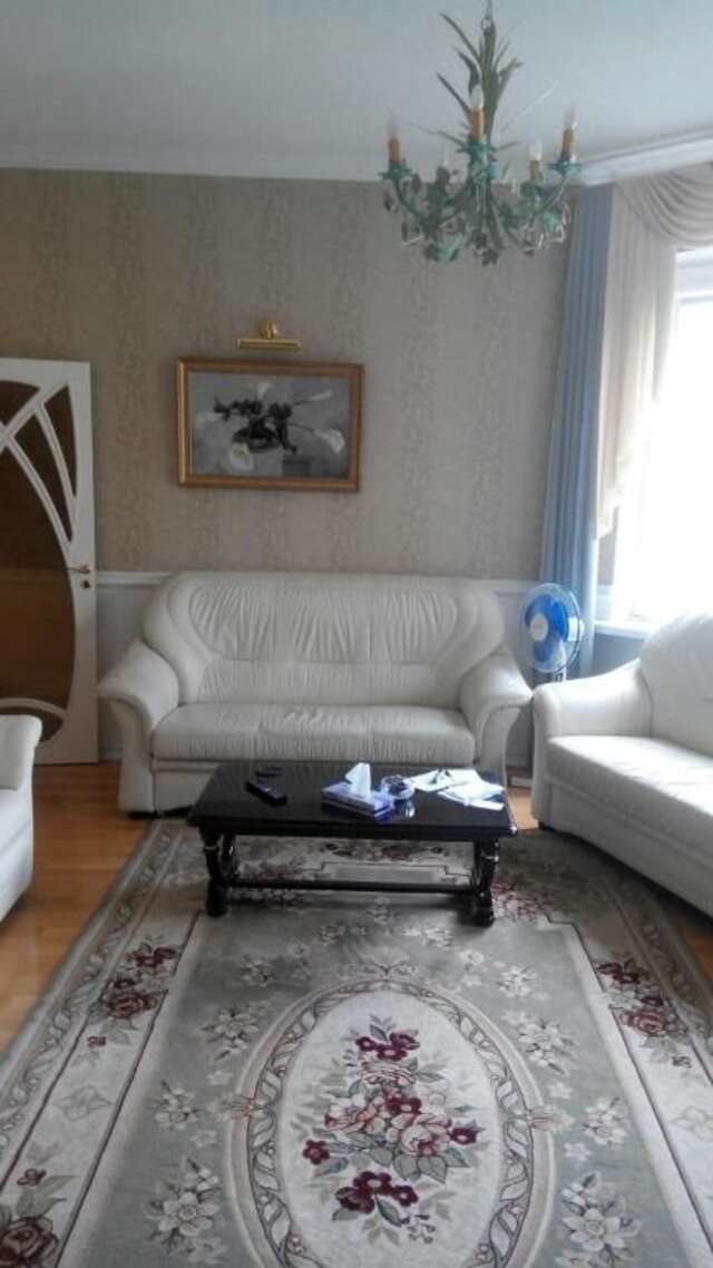 Апартаменты Grand apartment with big terrace Минск-16